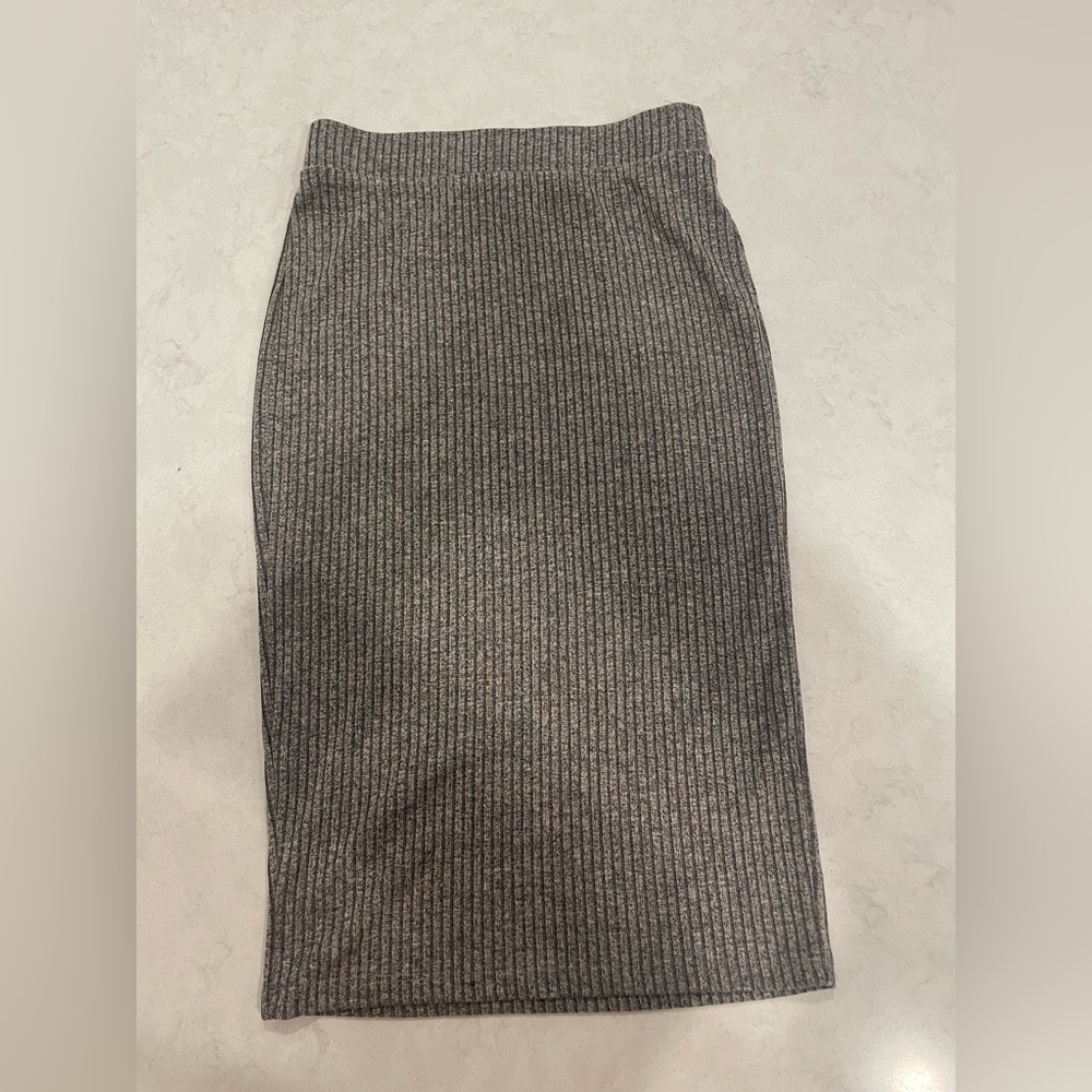Size small knit pencil skirt